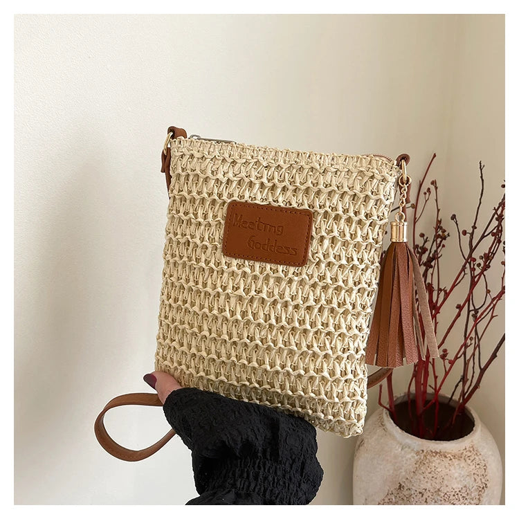 Large Straw Zipper Bag