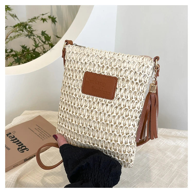 Large Straw Zipper Bag