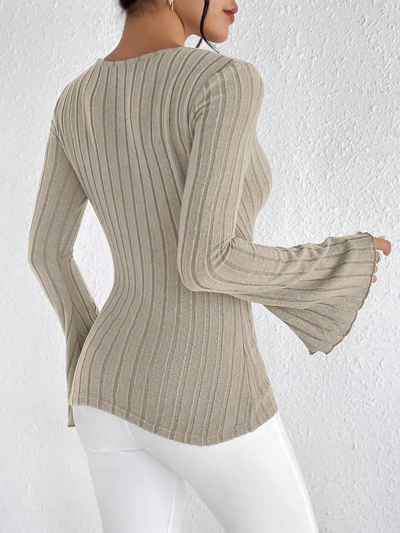 Long-sleeved Knitted Bell Top