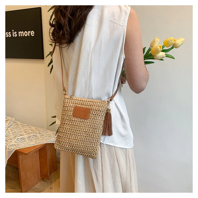 Large Straw Zipper Bag